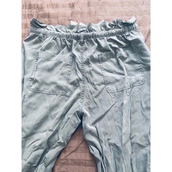 Cargo Style Pants! - Picture 4 of 4